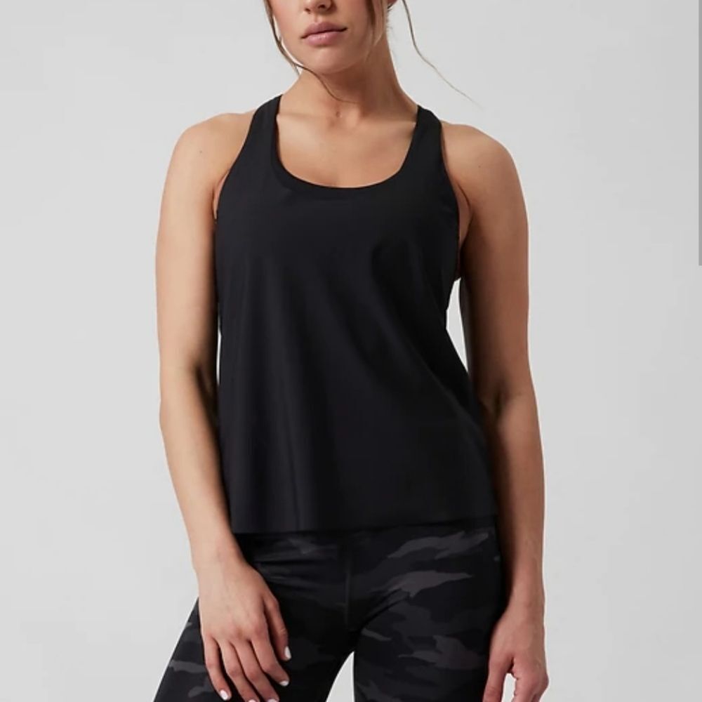Athleta 2 in 1 ultimate support top XS